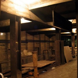 Photo of the abandoned Roosevelt Ave Terminal. Photo by: Michael Pompili. Click for more images at nycsubway.org