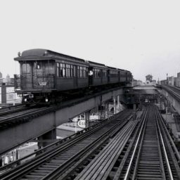 Two Myrtle Ave trains merge at Myrtle Ave, one coming from Manhattan and the other from downtown Brooklyn. Photo by Frank Pfuhler via nycsubway.org