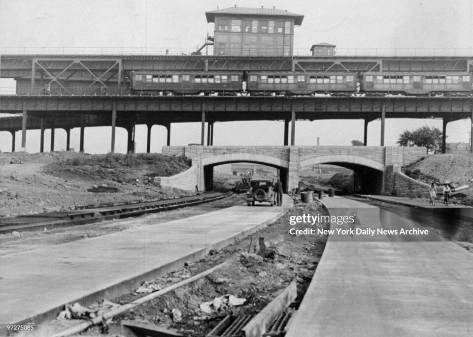 UNITED STATES - JUNE 28:  Construction of Grand Central Parkway Extension at Roosevelt Avenue.  (Photo by Leroy Jakob/NY Daily News Archive via Getty Images)