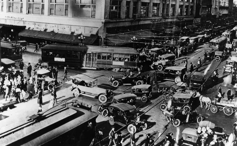 Traffic jam at the corner of Broadway and 7th Street, downtown Los Angeles, circa early 1920s